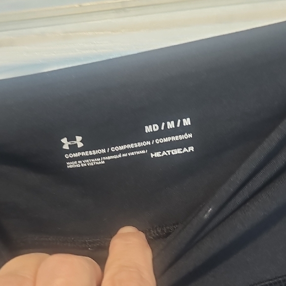 Under Armour Black Athletic Leggings - Picture 3 of 6